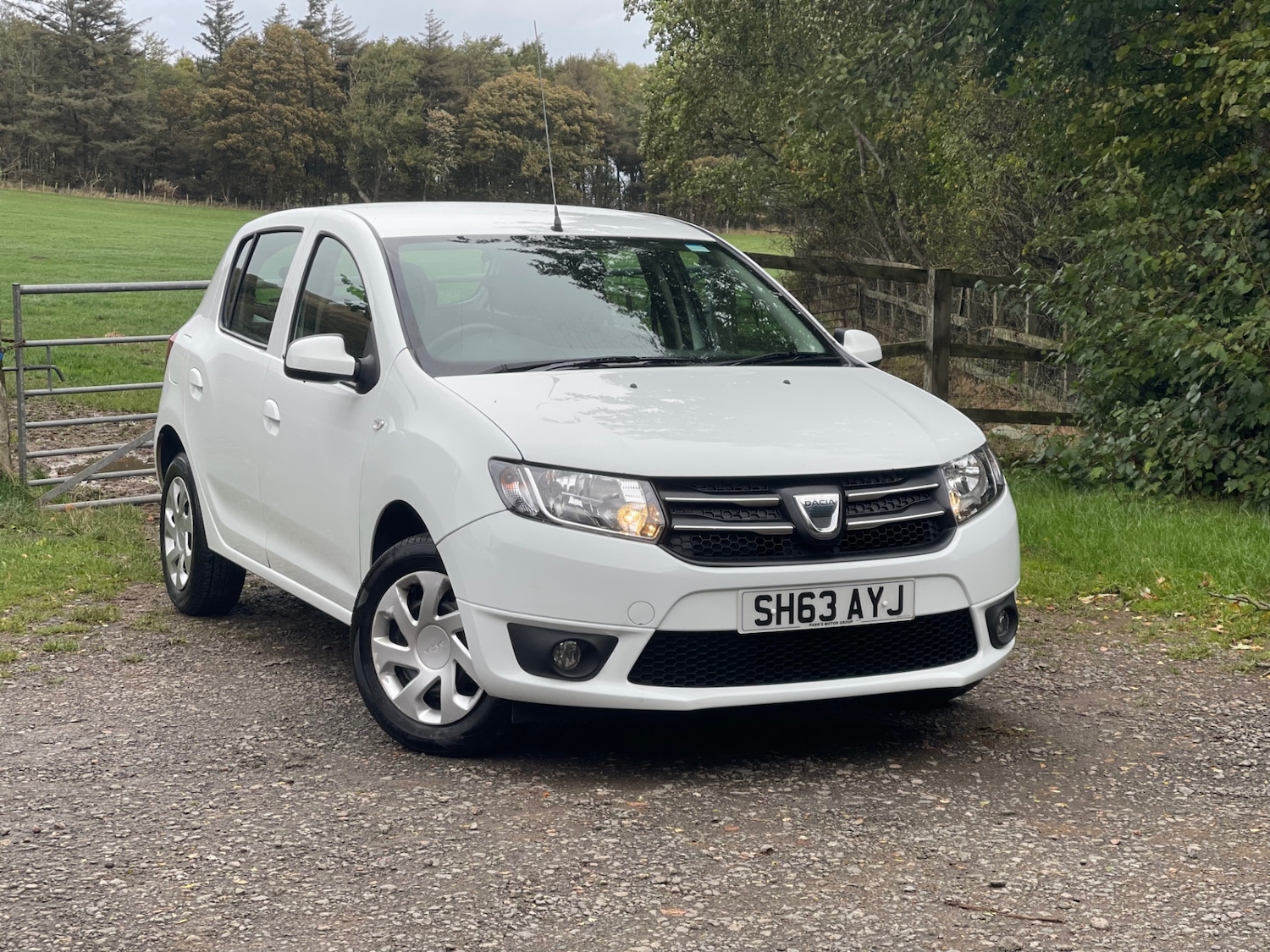 Used Dacia Sandero 2013 for sale - 76146275: Photo 1