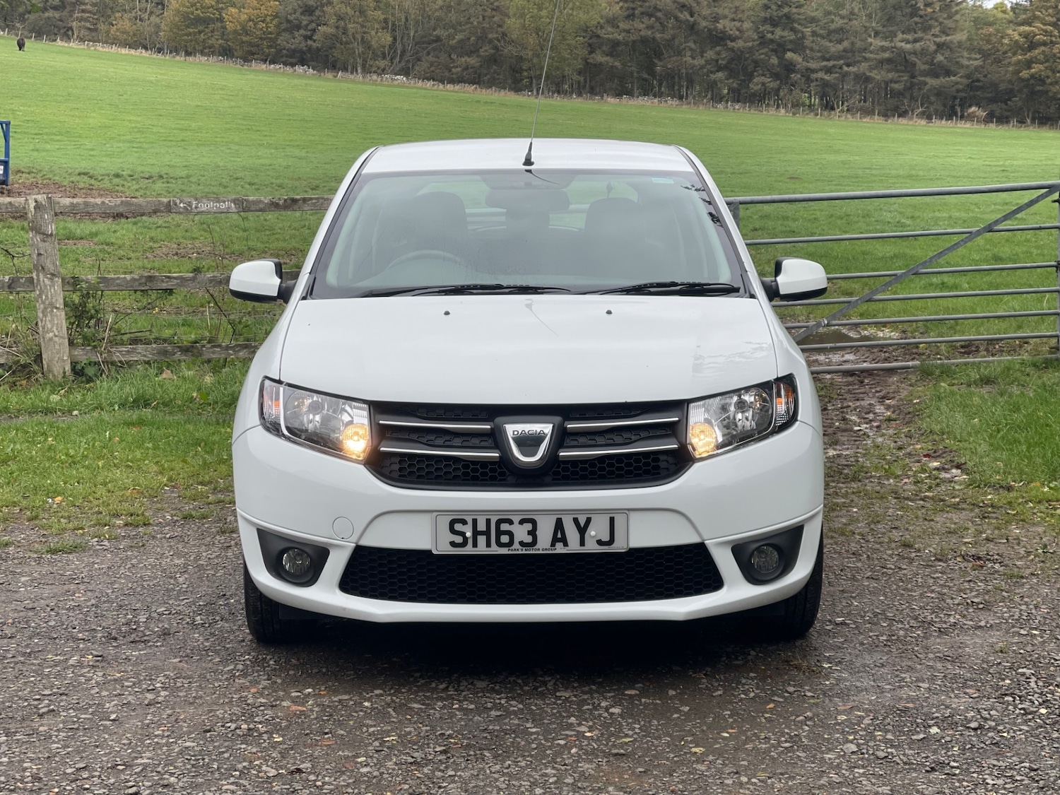 Used Dacia Sandero 2013 for sale - 76146275: Photo 2