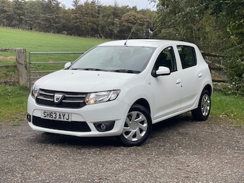 Used Dacia Sandero 2013 for sale - 76146275: Photo 3