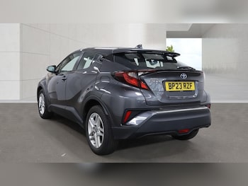 Used Toyota C-HR 2023 for sale - 79468943: Photo