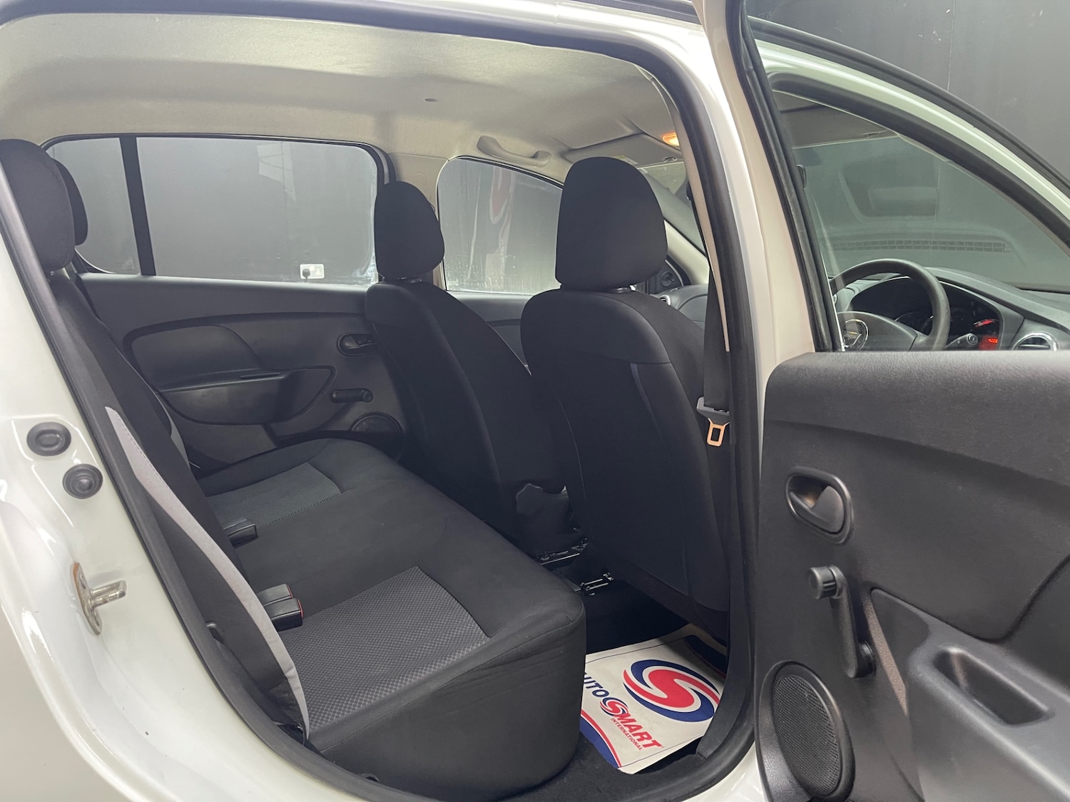 Used Dacia Sandero 2015 for sale - 77261914: Photo 13