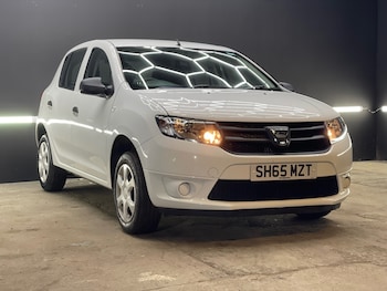 Used Dacia Sandero 2015 for sale - 77261914: Photo
