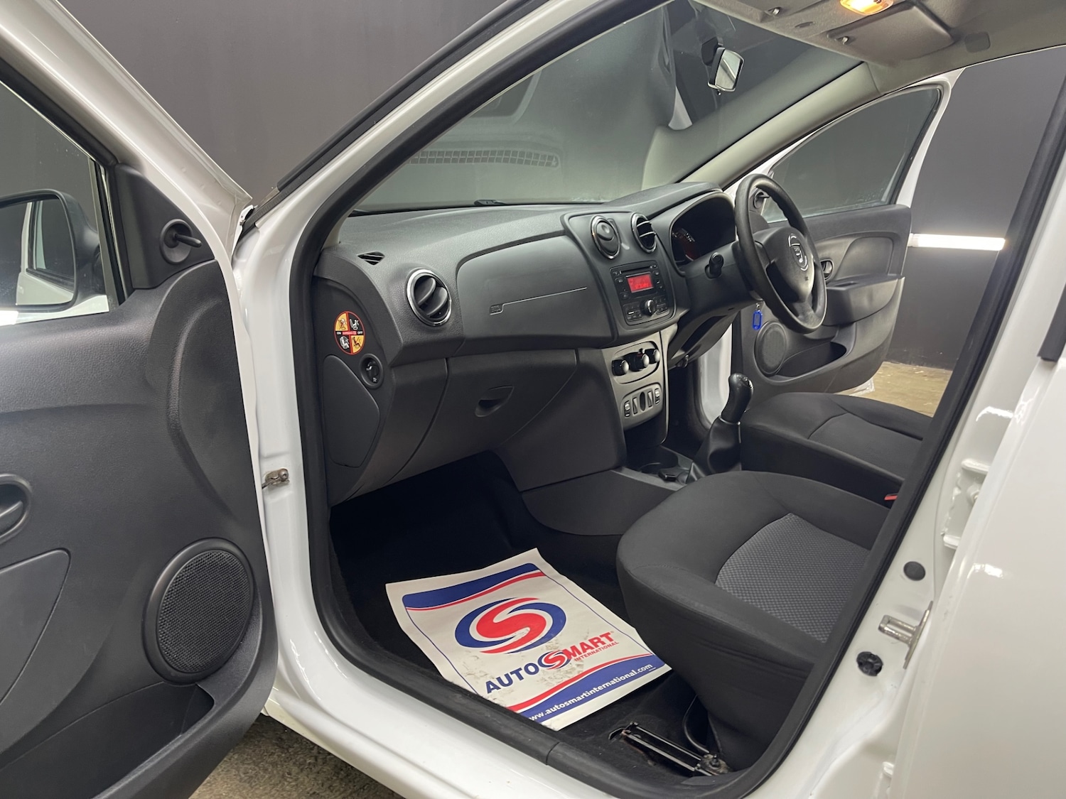 Used Dacia Sandero 2015 for sale - 77261914: Photo 20