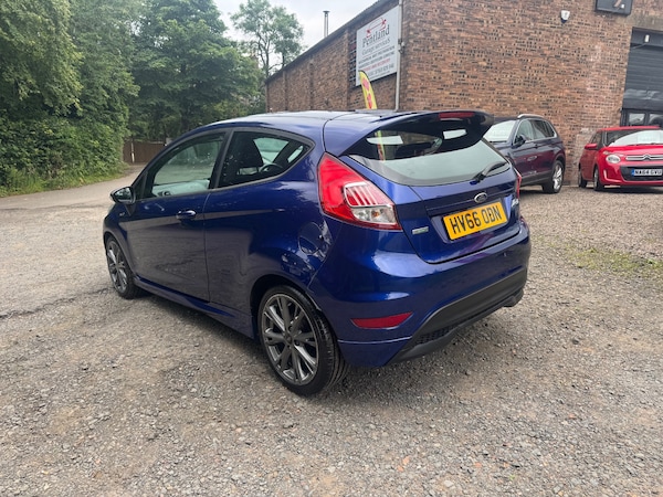 Used Ford Fiesta 2016 for sale - 75330329: Photo 3