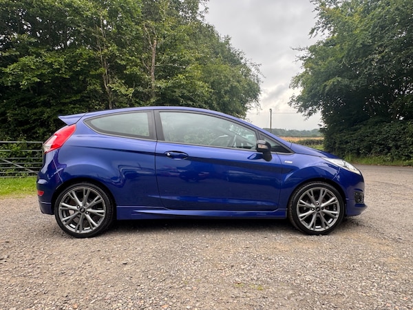 Used Ford Fiesta 2016 for sale - 75330329: Photo 5