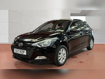 Used Hyundai i20 2017 for sale - 78210190: Photo