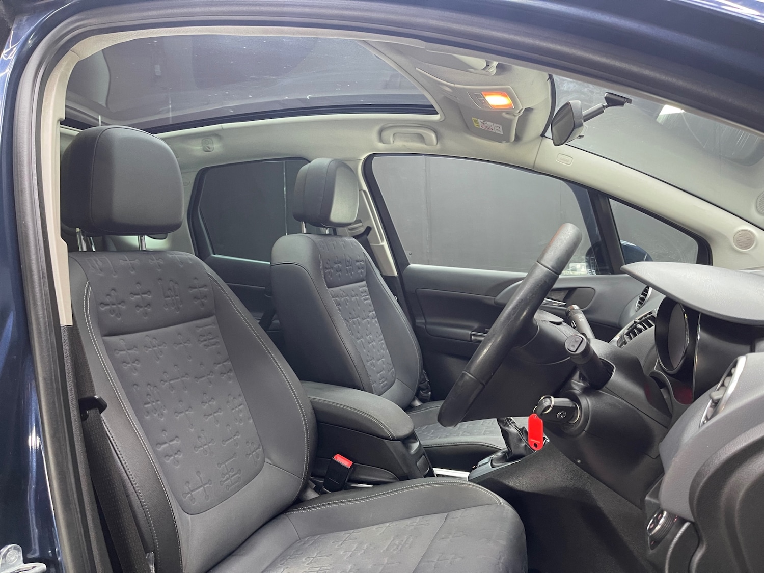 Used Vauxhall Meriva 2014 for sale - 77324336: Photo 8