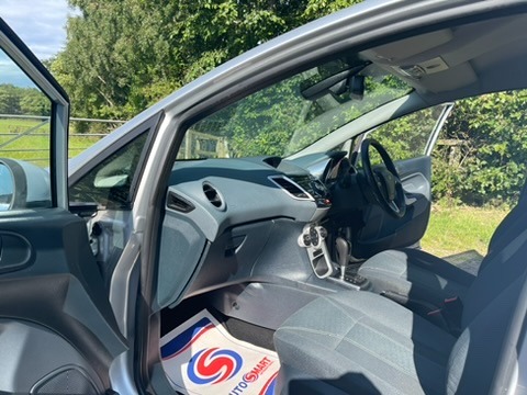 Used Ford Fiesta 2010 for sale - 77245322: Photo 22