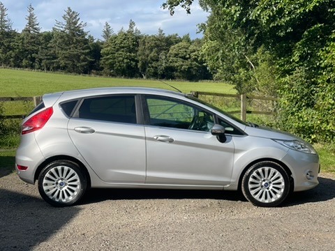 Used Ford Fiesta 2010 for sale - 77245322: Photo 5