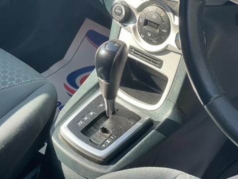 Used Ford Fiesta 2010 for sale - 77245322: Photo 9