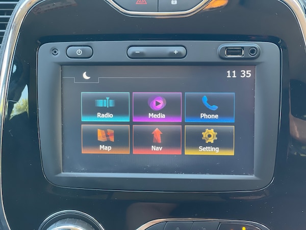 Used Renault Captur 2015 for sale - 74620262: Photo 15