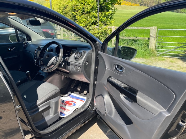 Used Renault Captur 2015 for sale - 74620262: Photo 9