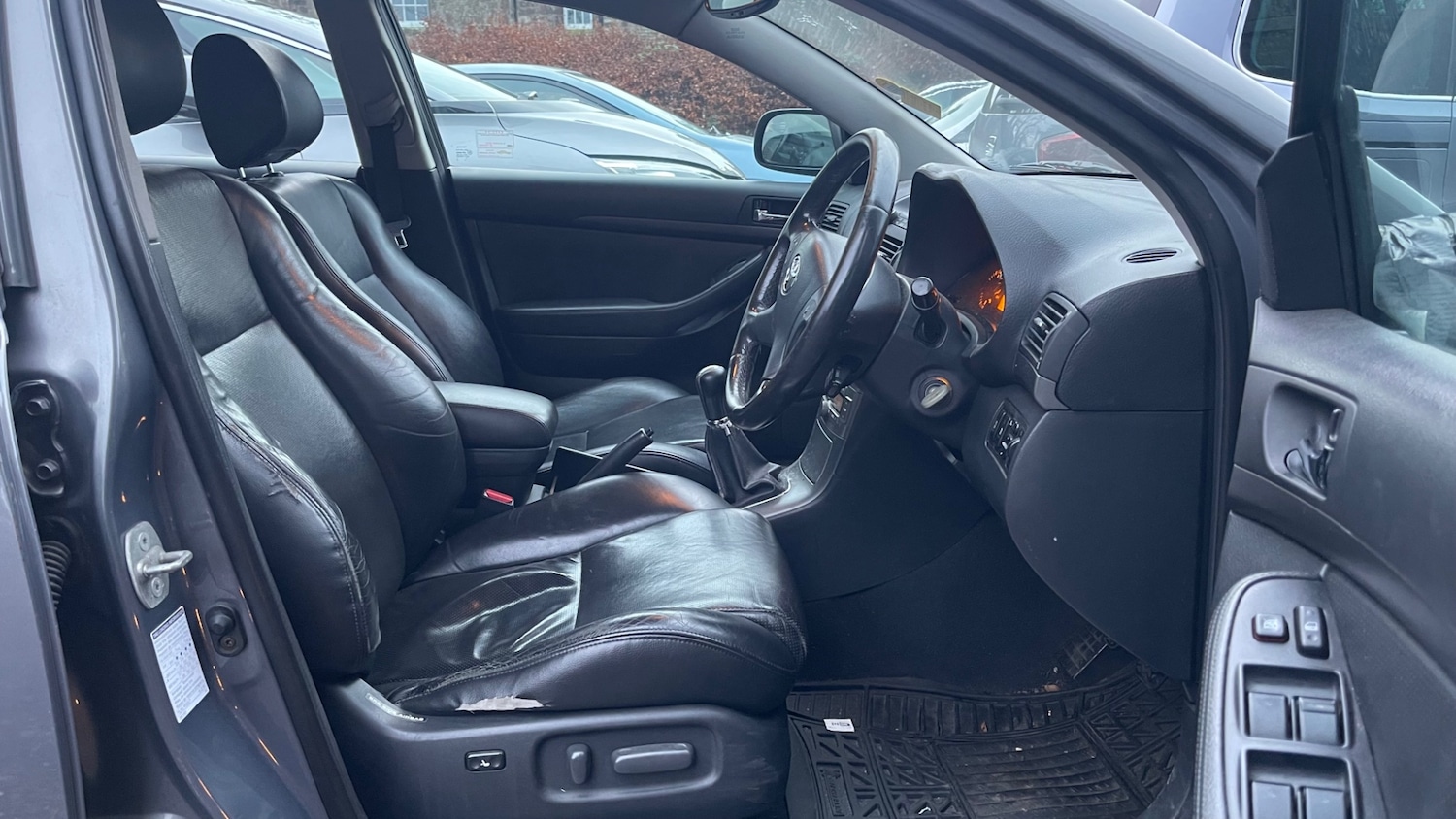 Used Toyota Avensis 2004 for sale - 76556741: Photo 7