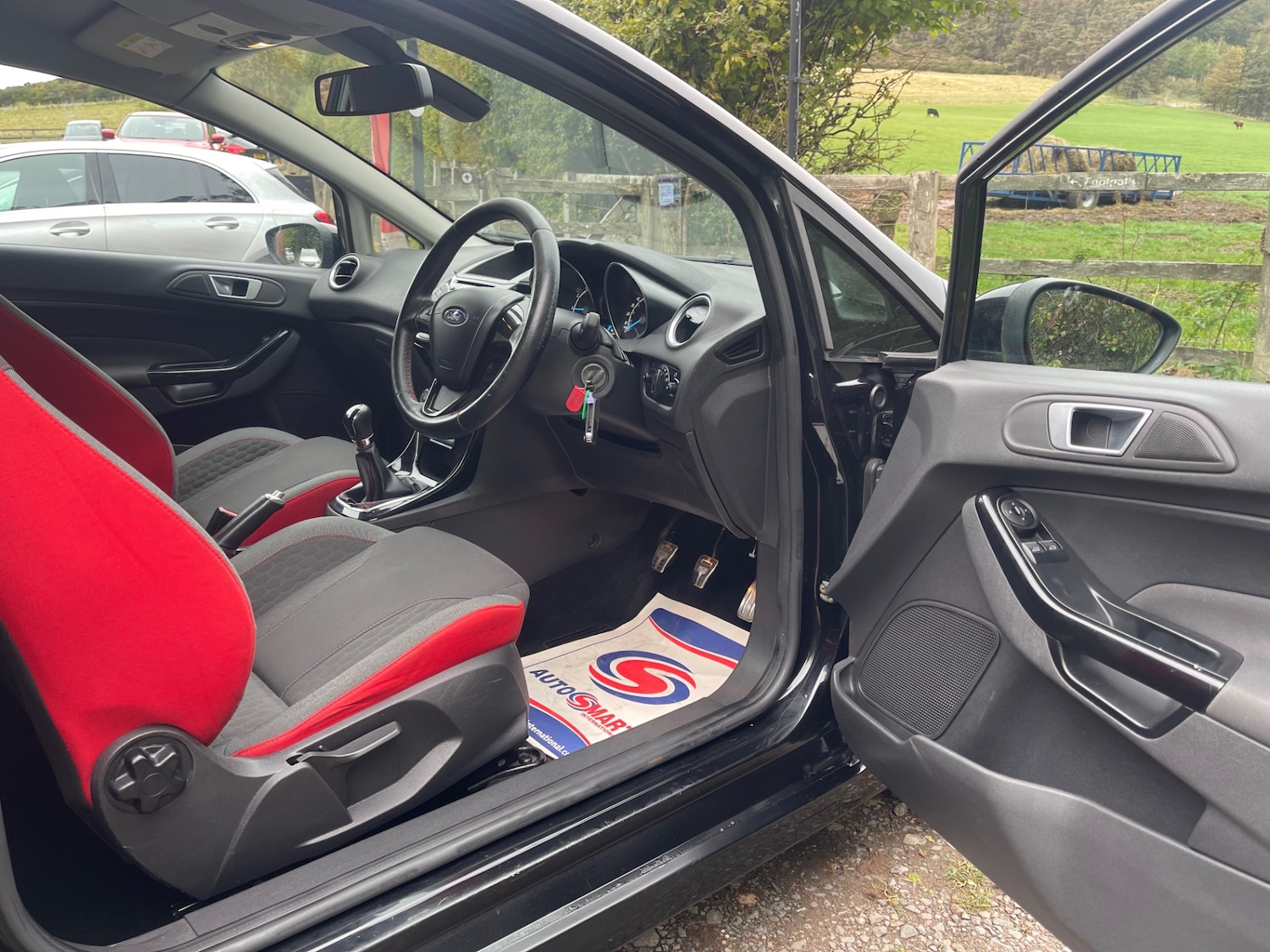 Used Ford Fiesta 2015 for sale - 76046161: Photo 12