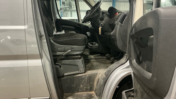 Used Peugeot Boxer 2023 for sale - 76319660: Photo 9