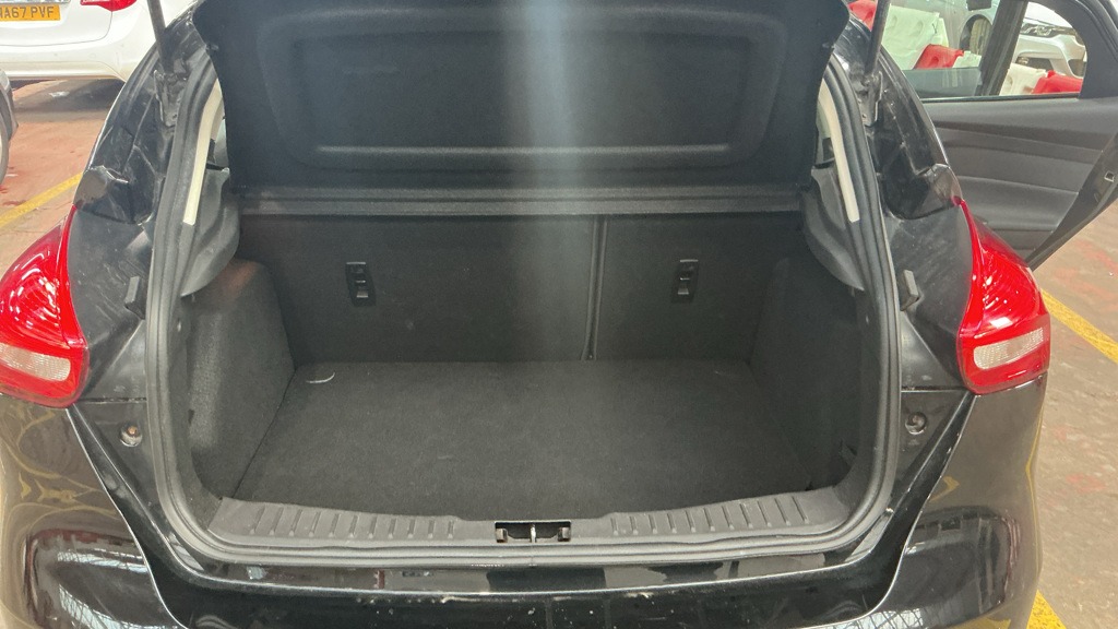 Used Ford Focus 2016 for sale - 78210270: Photo 10