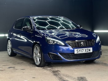 2017 (17) - 2.0 BlueHDi 180 GT 5dr EAT6