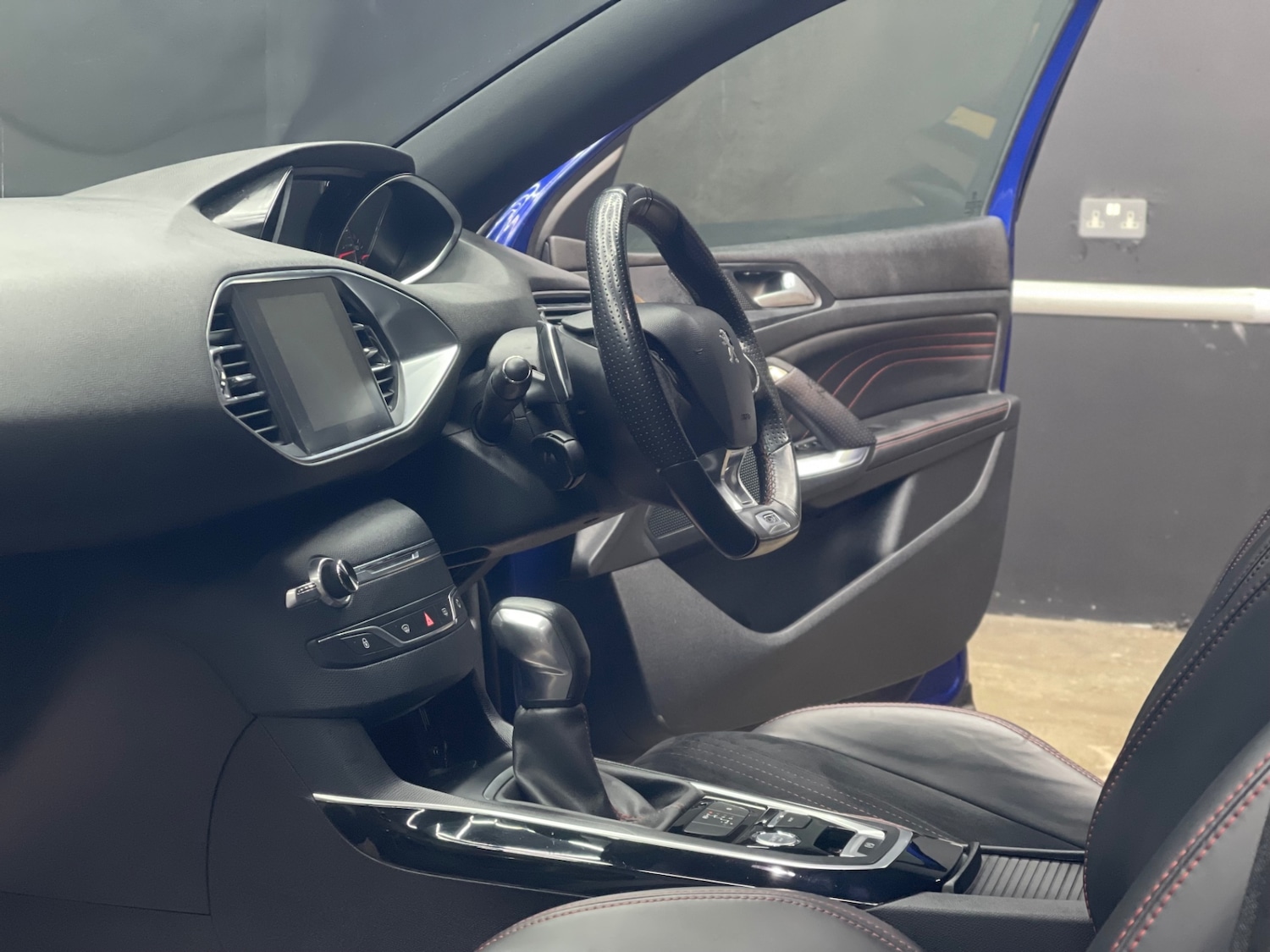 Used Peugeot 308 2017 for sale - 77104740: Photo 26