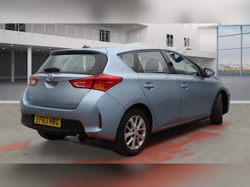 Used Toyota Auris 2014 for sale - 76287538: Photo