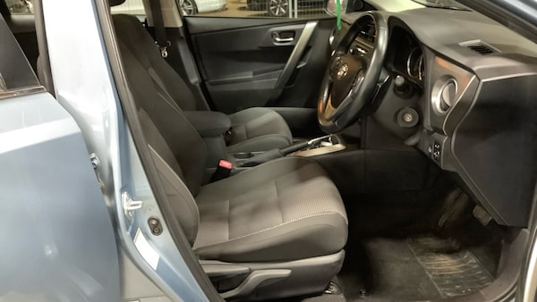 Used Toyota Auris 2014 for sale - 76287538: Photo 9