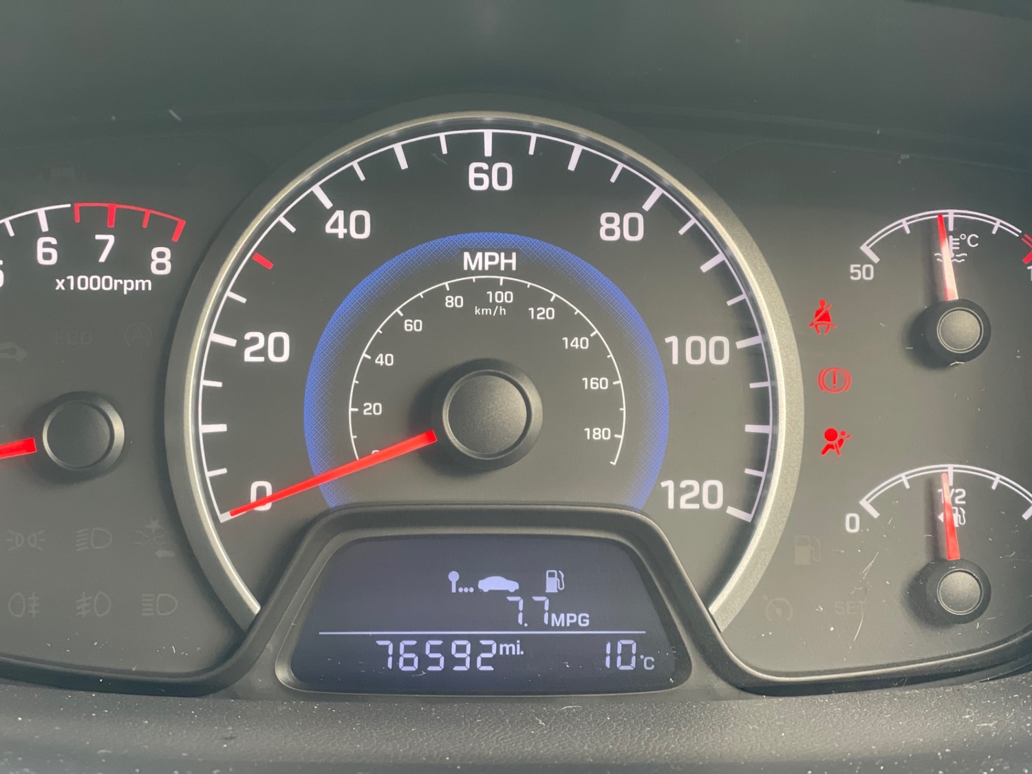 Used Hyundai i10 2017 for sale - 76045844: Photo 12