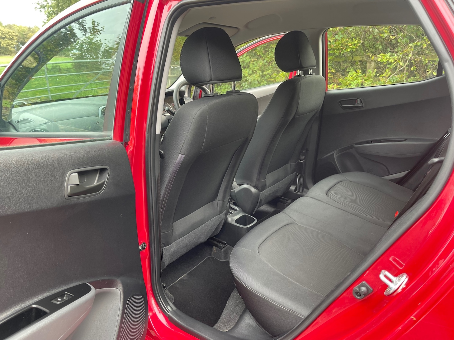 Used Hyundai i10 2017 for sale - 76045844: Photo 20