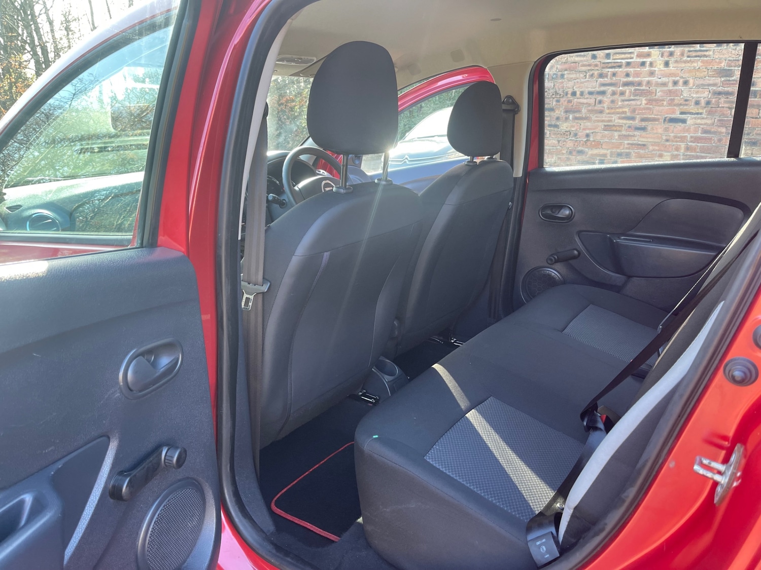 Used Dacia Sandero 2015 for sale - 77732777: Photo 17