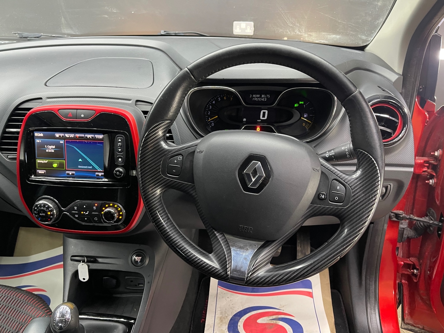 Used Renault Captur 2015 for sale - 77432662: Photo 11