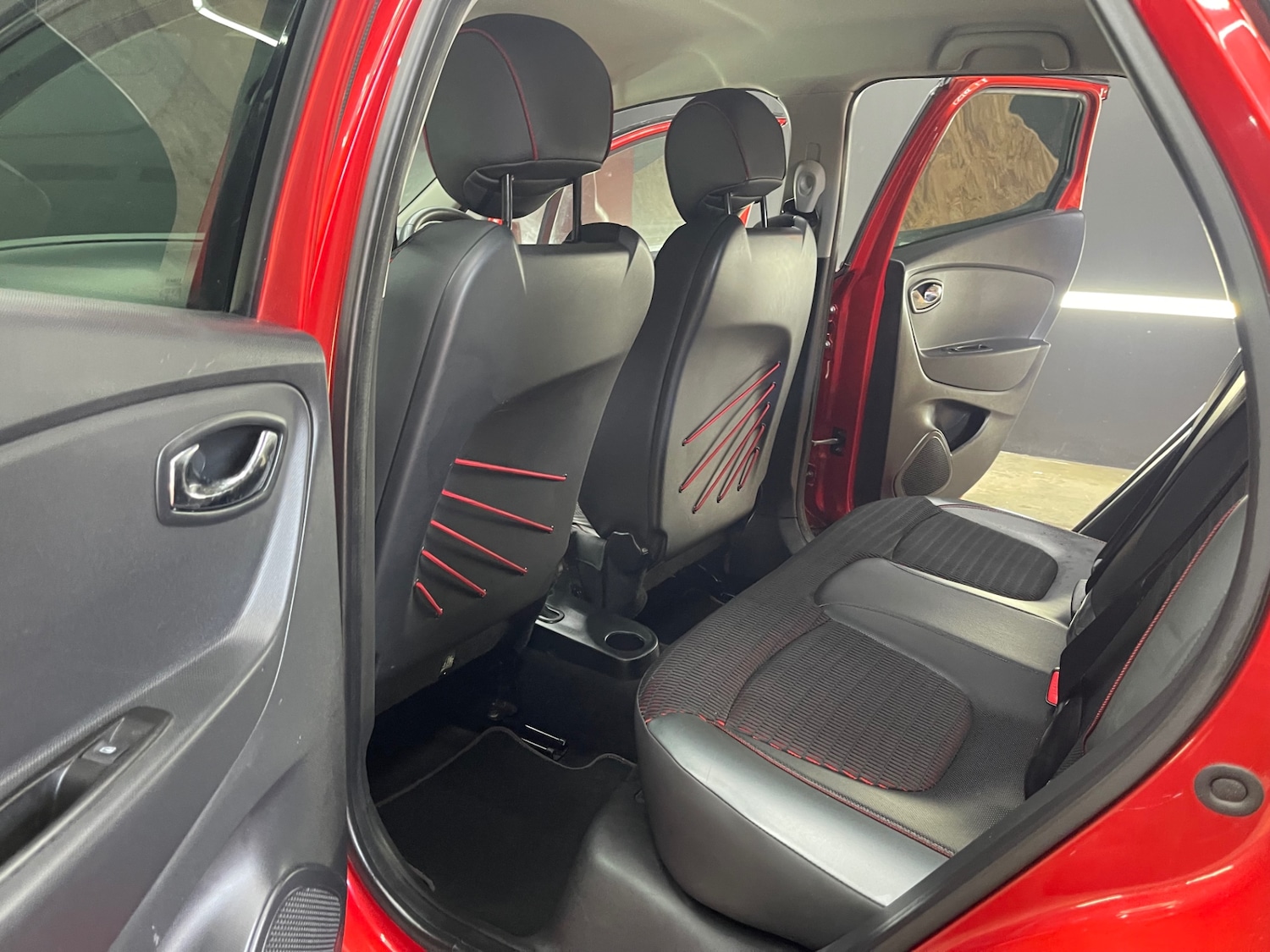 Used Renault Captur 2015 for sale - 77432662: Photo 16