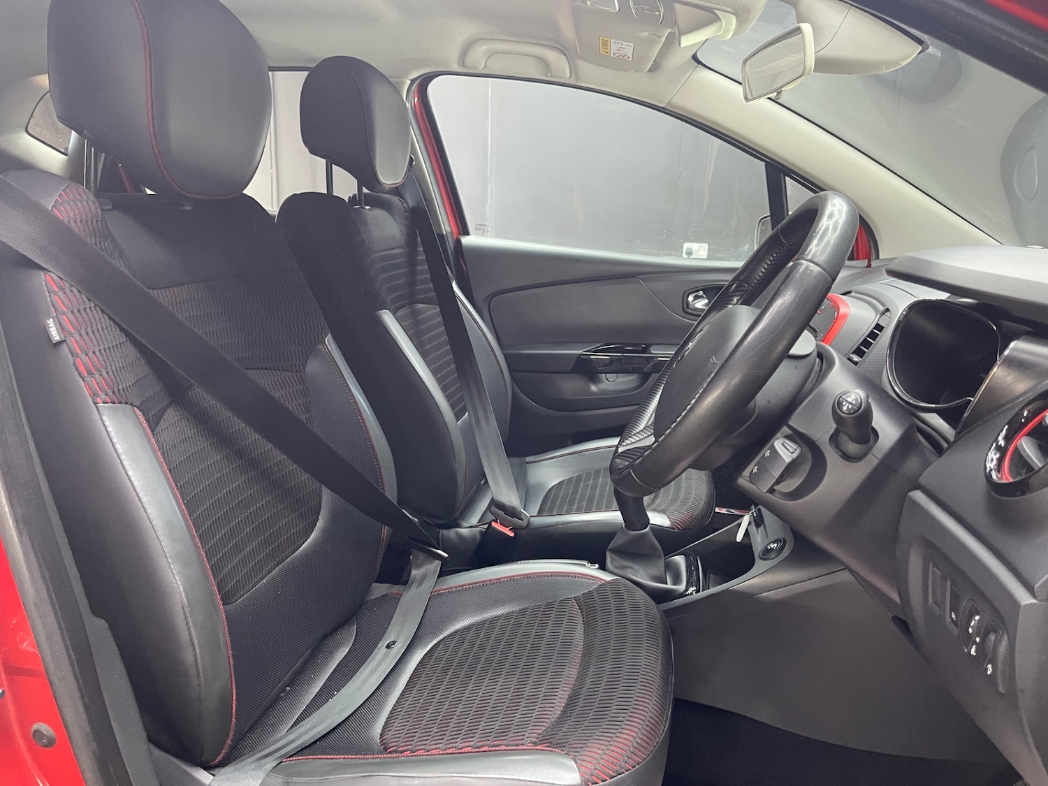 Used Renault Captur 2015 for sale - 77432662: Photo 7