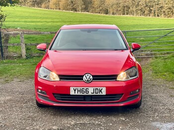 Used Volkswagen Golf 2016 for sale - 76287550: Photo