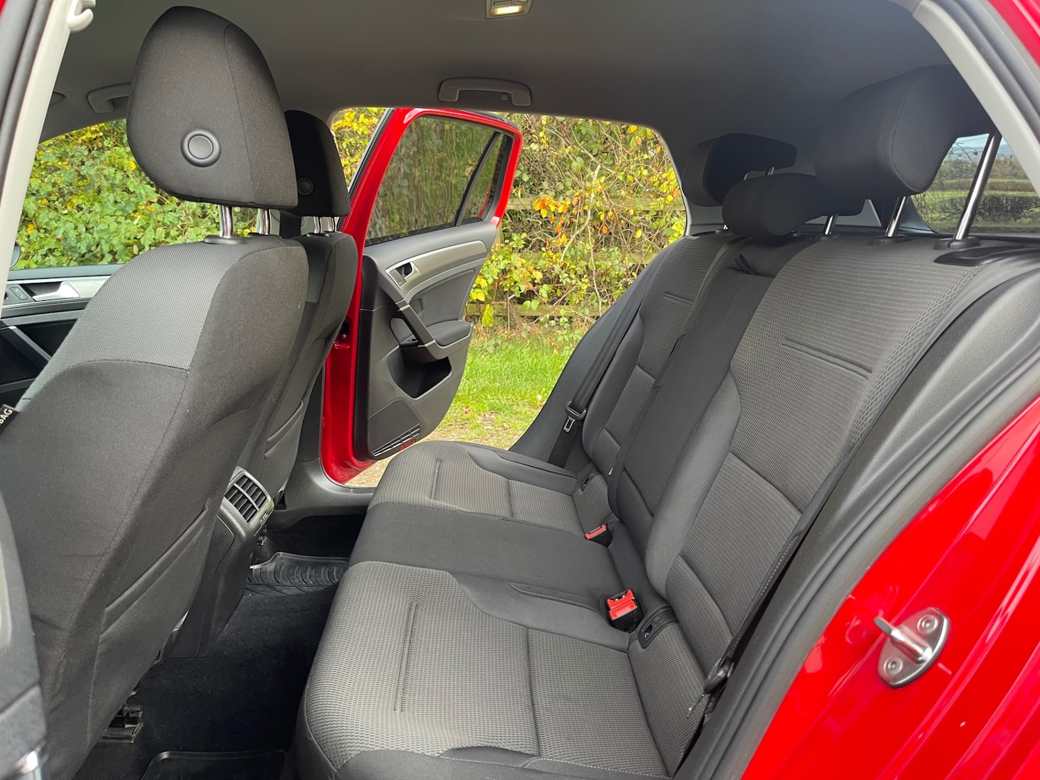 Used Volkswagen Golf 2016 for sale - 76287550: Photo 30