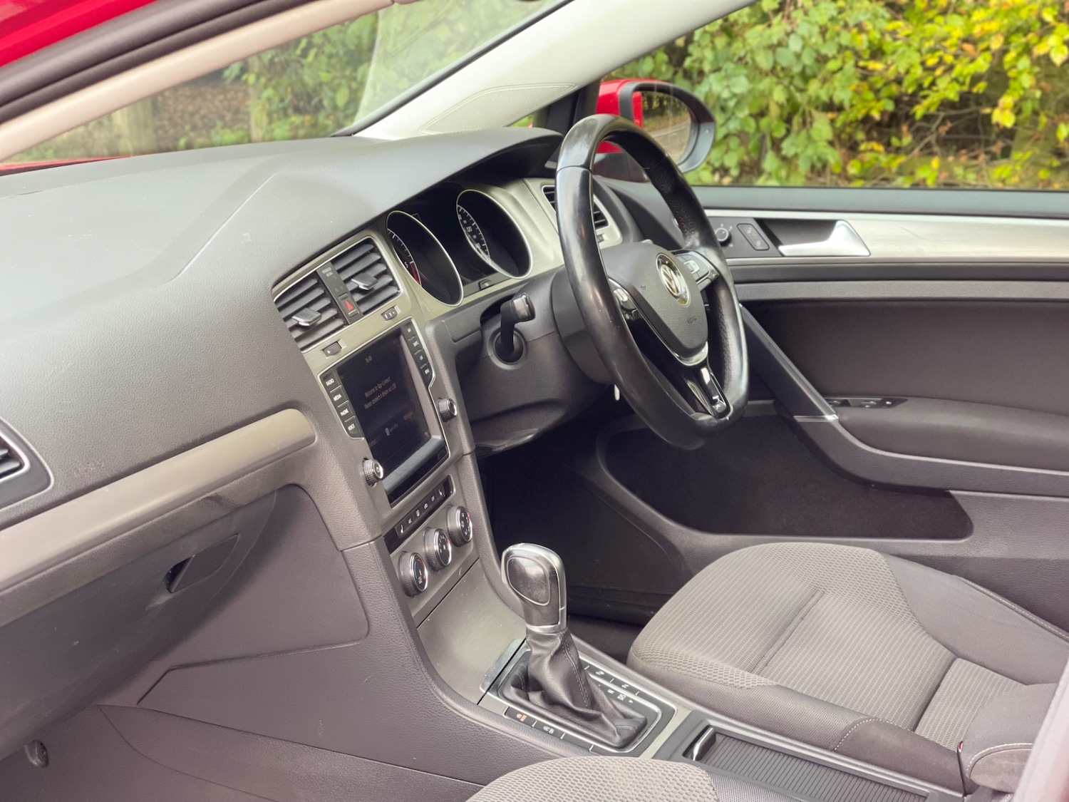 Used Volkswagen Golf 2016 for sale - 76287550: Photo 31