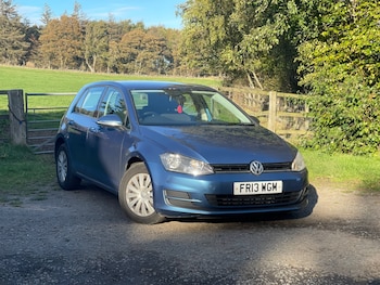 Volkswagen - Golf