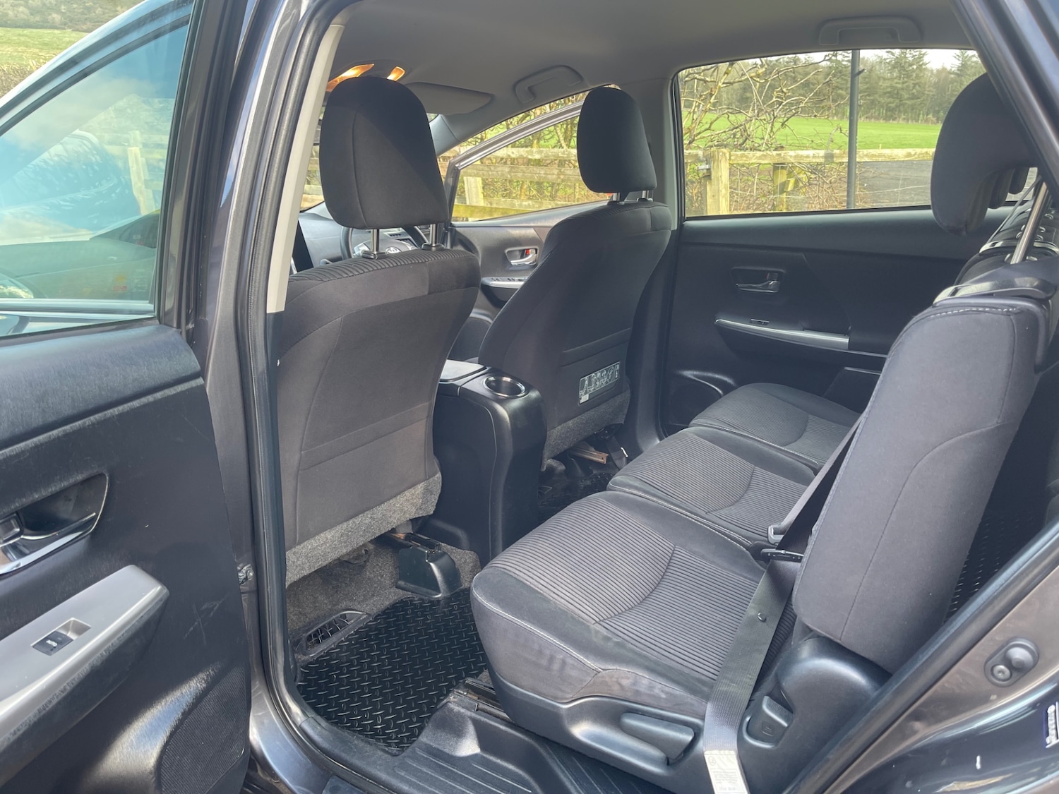 Used Toyota Prius+ 2020 for sale - 77649996: Photo 24