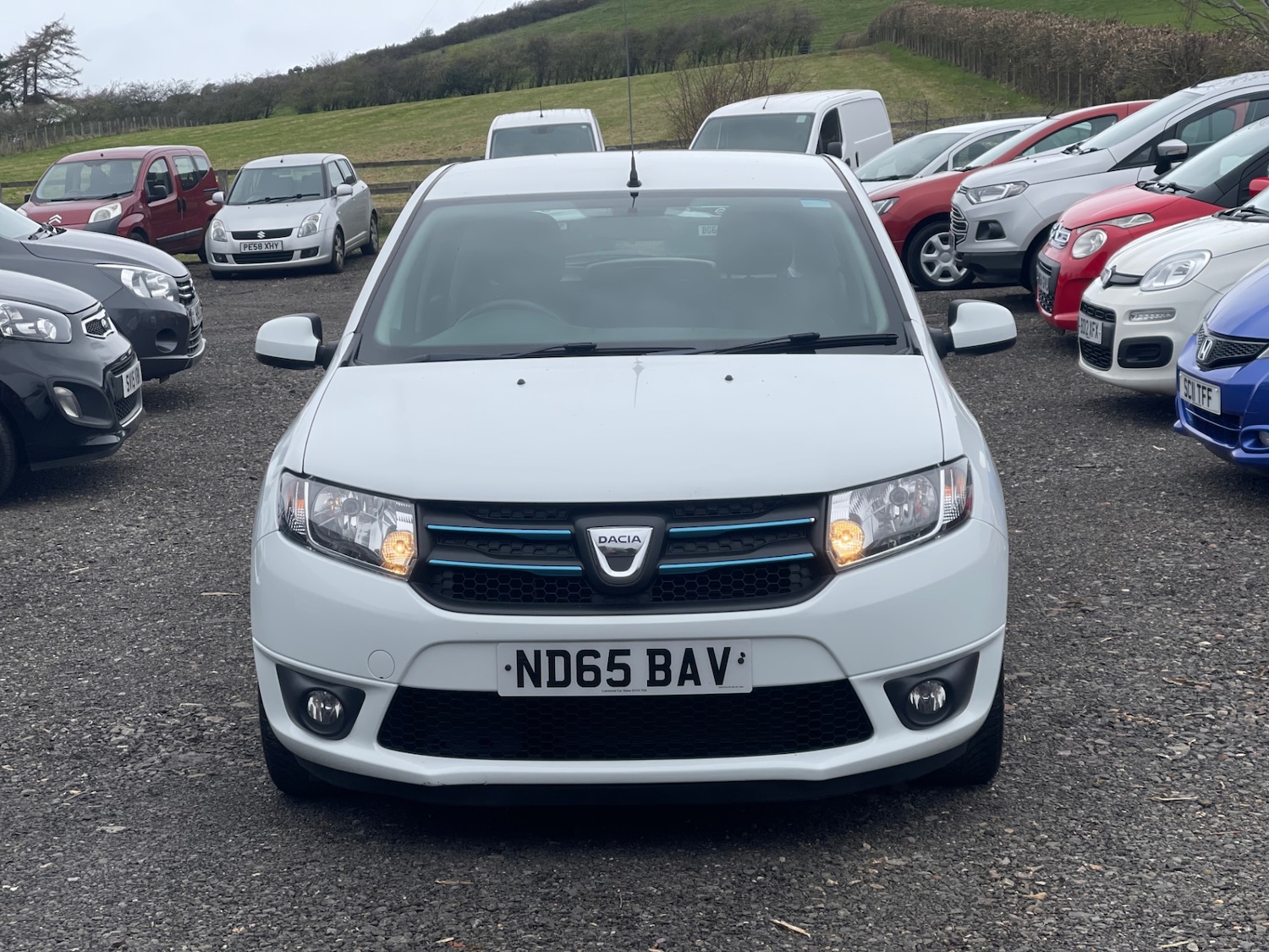 Used Dacia Sandero 2015 for sale - 77998487: Photo 2