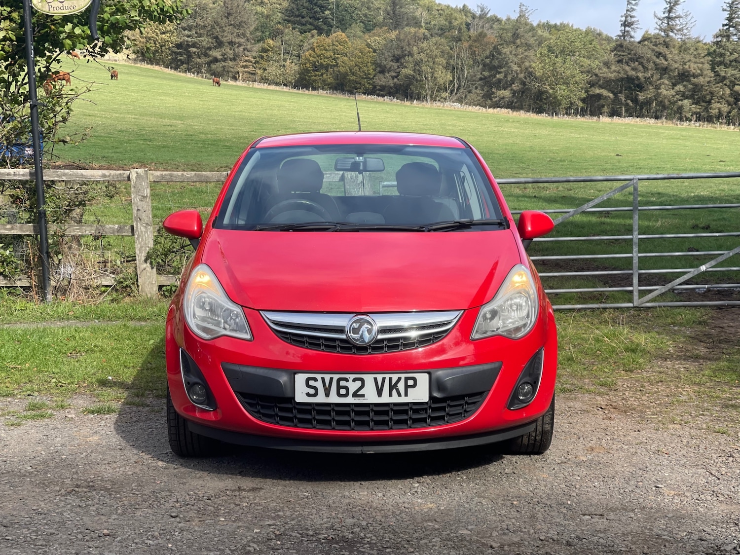 Used Vauxhall Corsa 2012 for sale - 75994693: Photo 2