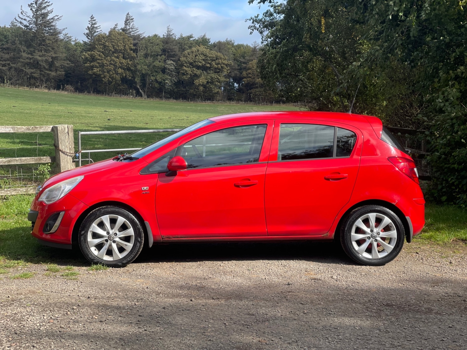 Used Vauxhall Corsa 2012 for sale - 75994693: Photo 4