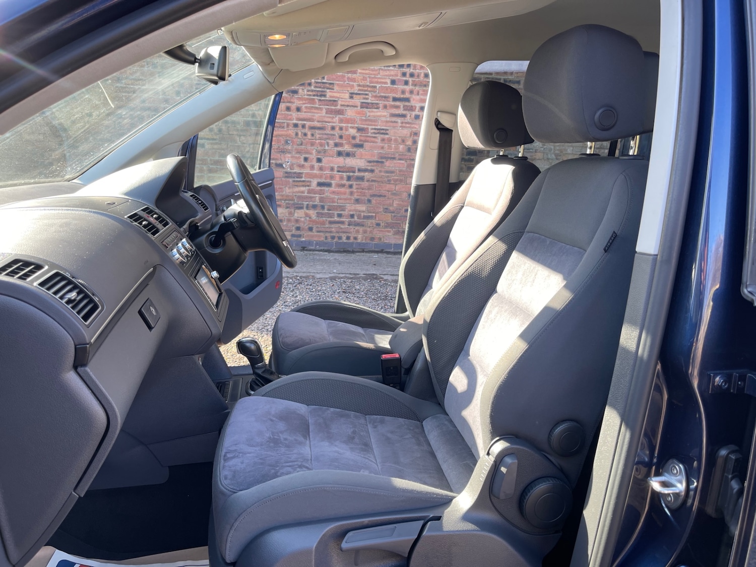 Used Volkswagen Touran 2013 for sale - 77653063: Photo 21