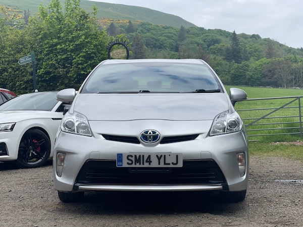 Used Toyota Prius 2014 for sale - 70873749: Photo 2