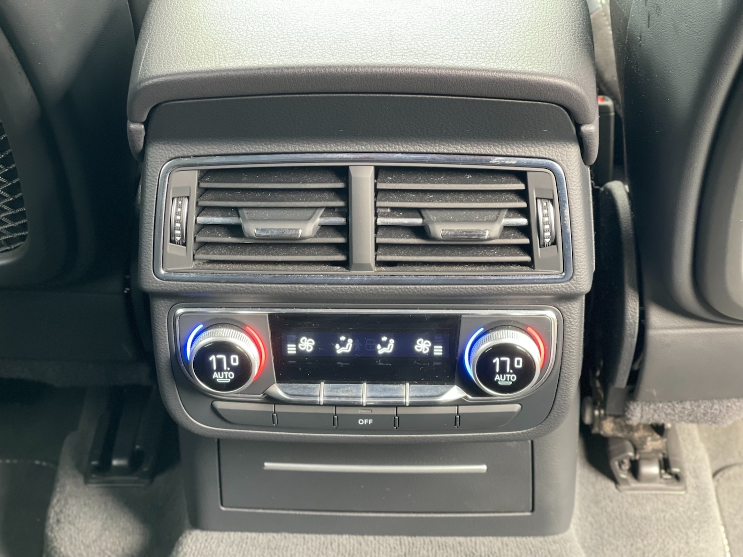 Vehicle 33