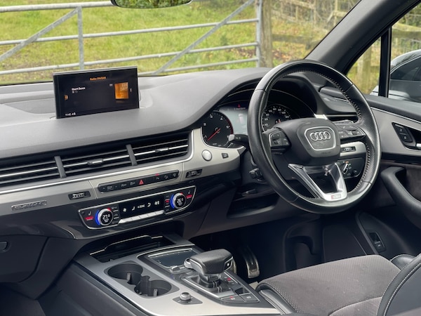 Used Audi Q7 2017 for sale - 73988101: Photo 44