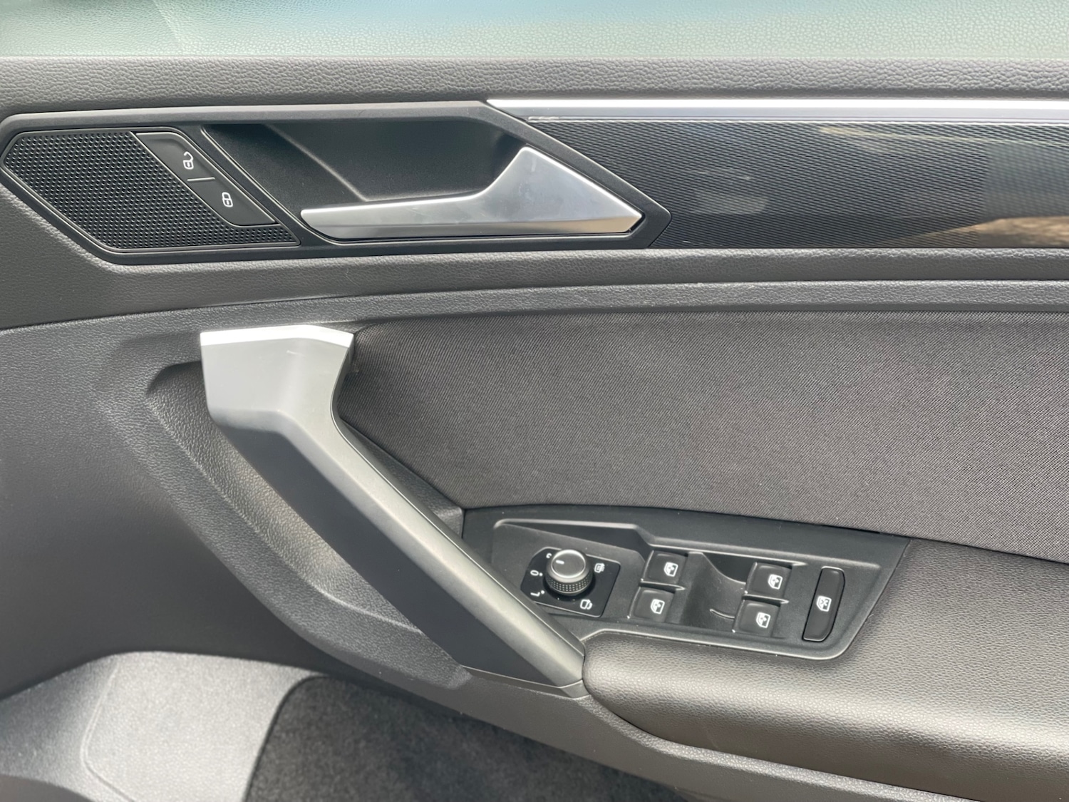 Used Volkswagen Tiguan 2020 for sale - 76353763: Photo 14