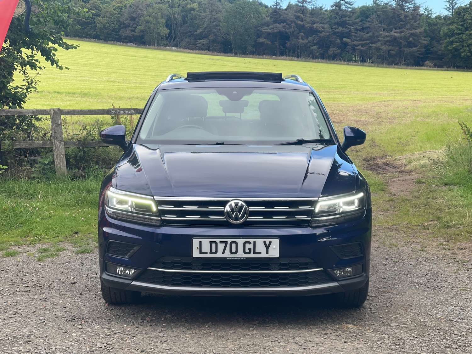 Used Volkswagen Tiguan 2020 for sale - 76353763: Photo 2