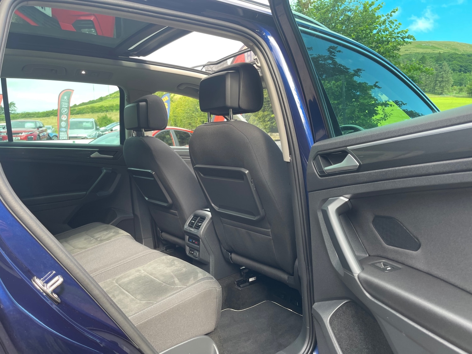 Used Volkswagen Tiguan 2020 for sale - 76353763: Photo 22