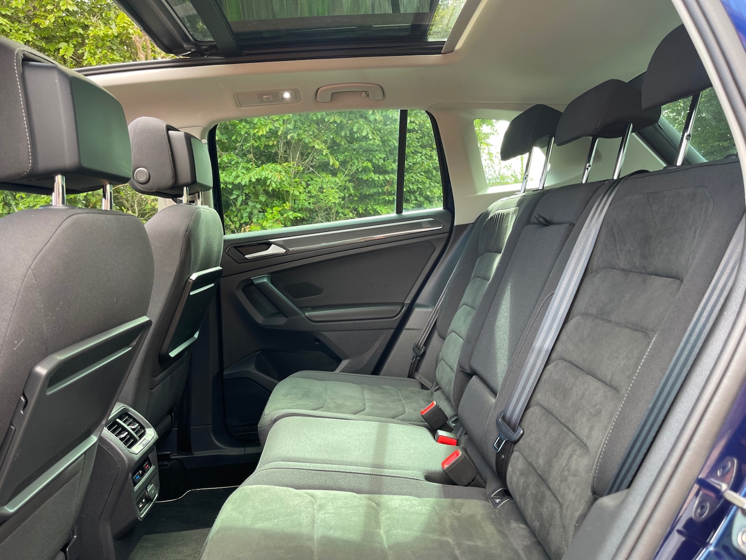 Used Volkswagen Tiguan 2020 for sale - 76353763: Photo 30