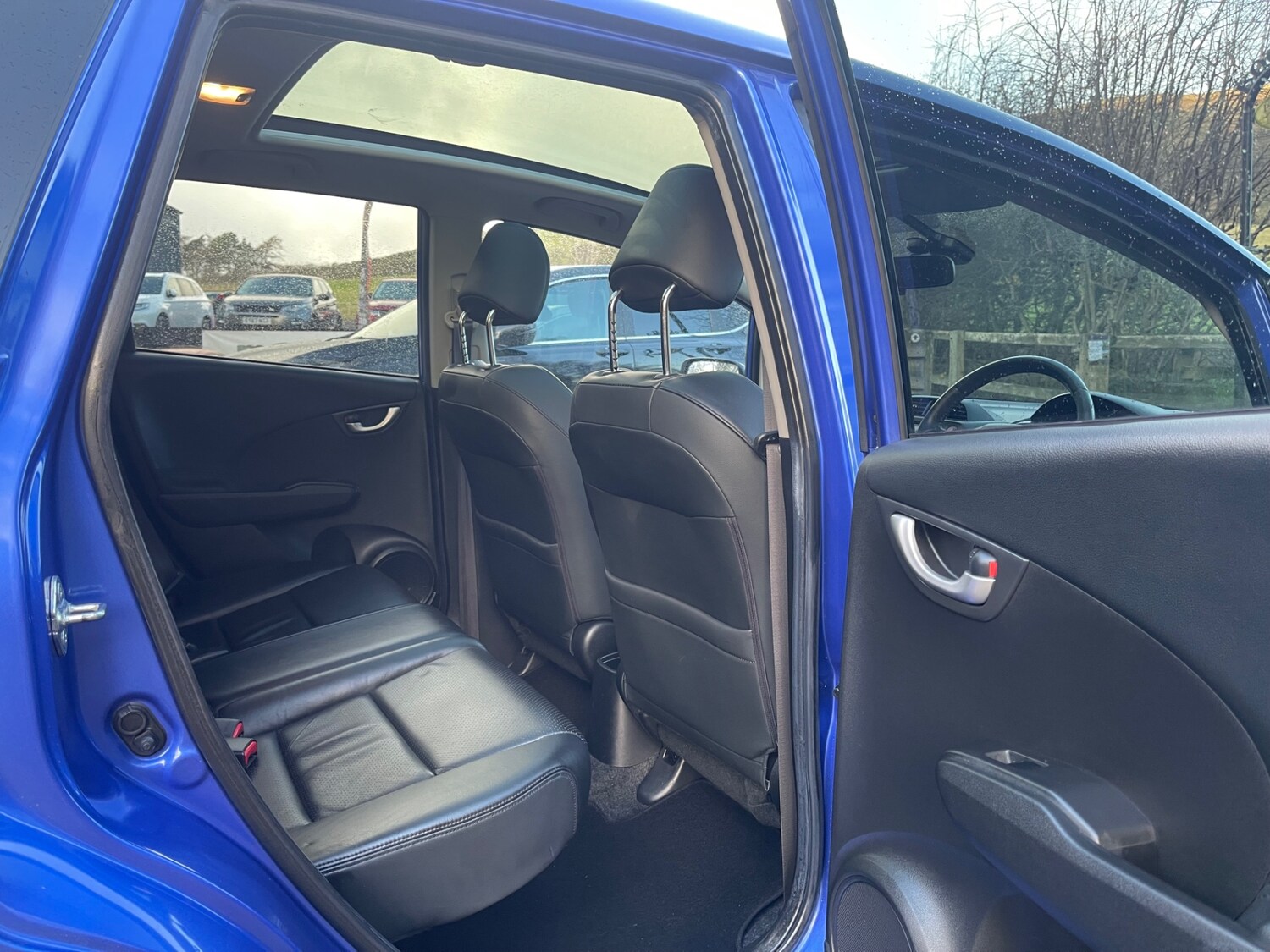 Used Honda Jazz 2011 for sale - 76858974: Photo 18