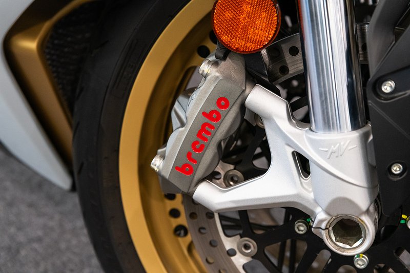 MV Agusta Superveloce 800