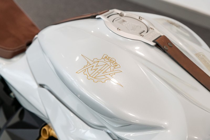 MV Agusta Superveloce 800