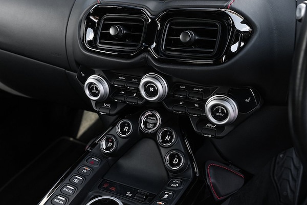 Used Aston Martin Vantage 2022 for sale - 76224042: Photo 10